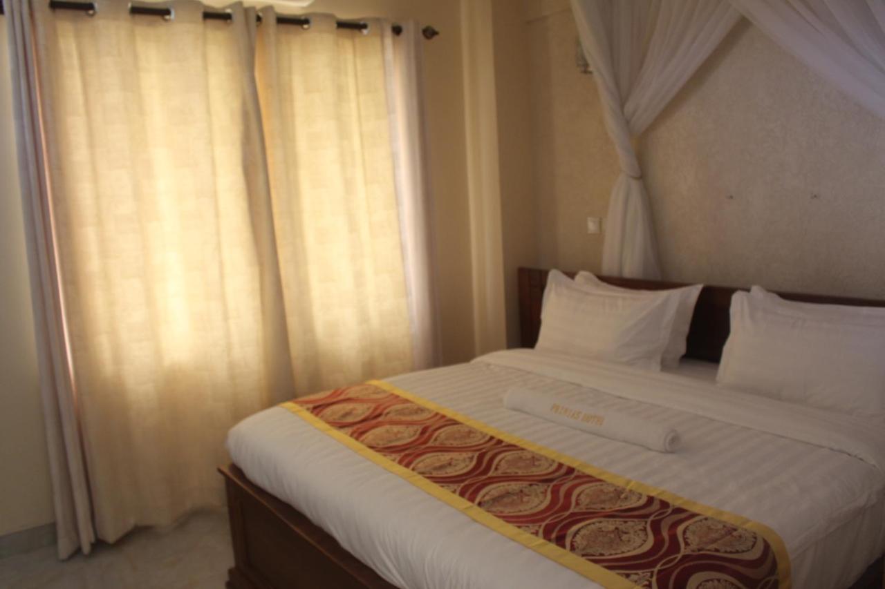 Prinias Hotel كيزيمو المظهر الخارجي الصورة