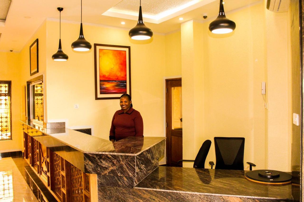 Prinias Hotel كيزيمو المظهر الخارجي الصورة